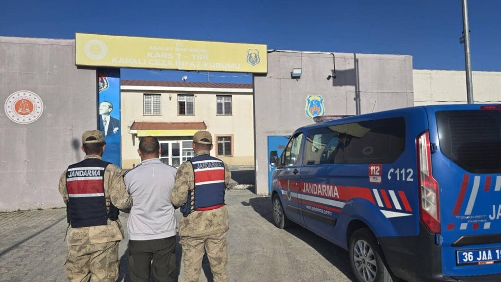 Kars’ta dolandırıcılık suçlusu yakayı ele verdi – Birlik Haber Ajansı