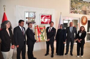 Kars’ta yurt öğrencilerinin el emeği göz nuru ürünleri büyük ilgi gördü – Birlik Haber Ajansı