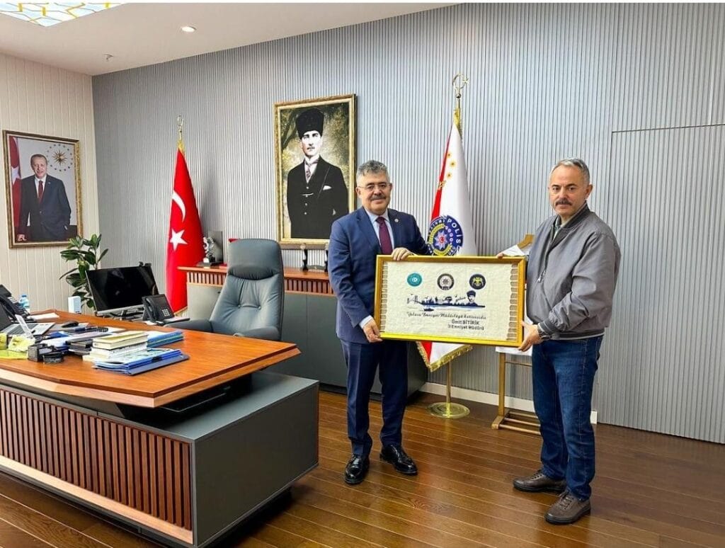 Kocaeli Milletvekili Veysel Tipioğlu’ndan Yalova Emniyet Müdürü Ümit Bitirik’e ziyaret – Birlik Haber Ajansı