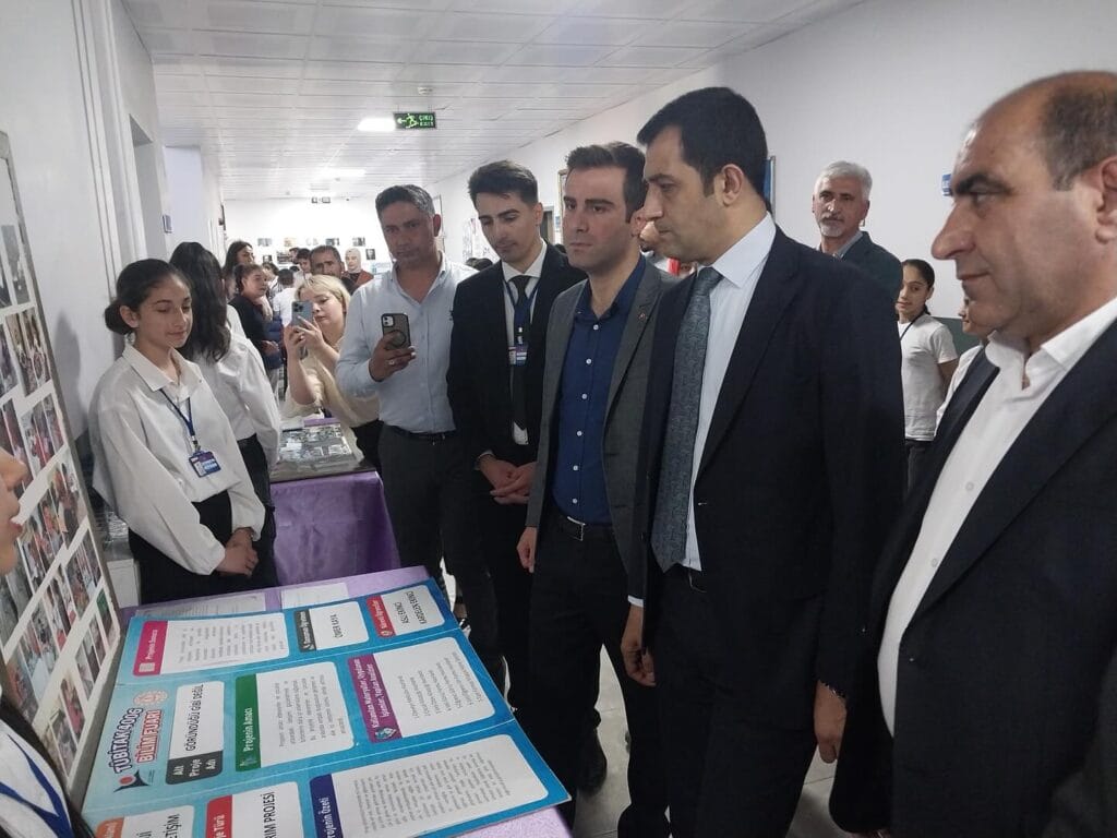 Selim'de Kazım Karabekir YBO’da 4006 TÜBİTAK Bilim Fuarı coşkusu