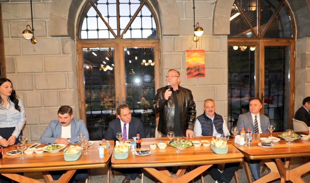 Kars Valisi Ziya Polat, 7. Akıl ve Zeka Oyunları Türkiye Finali katılımcılarını ağırladı – Birlik Haber Ajansı