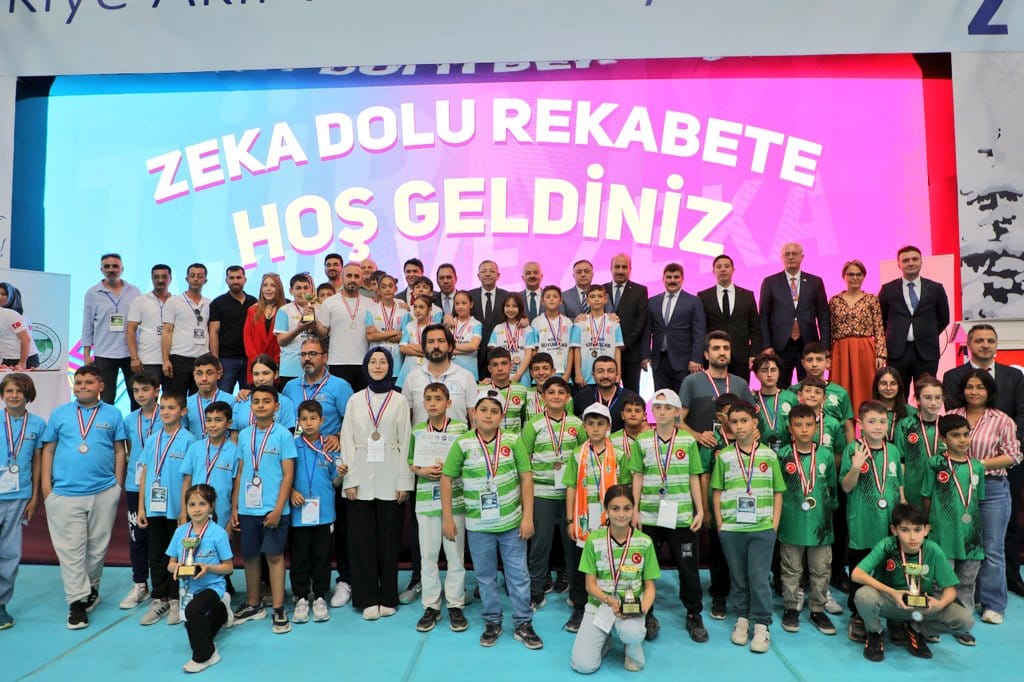 7. Akıl ve Zeka Oyunları Türkiye Finali Kars’ta tamamlandı – Birlik Haber Ajansı