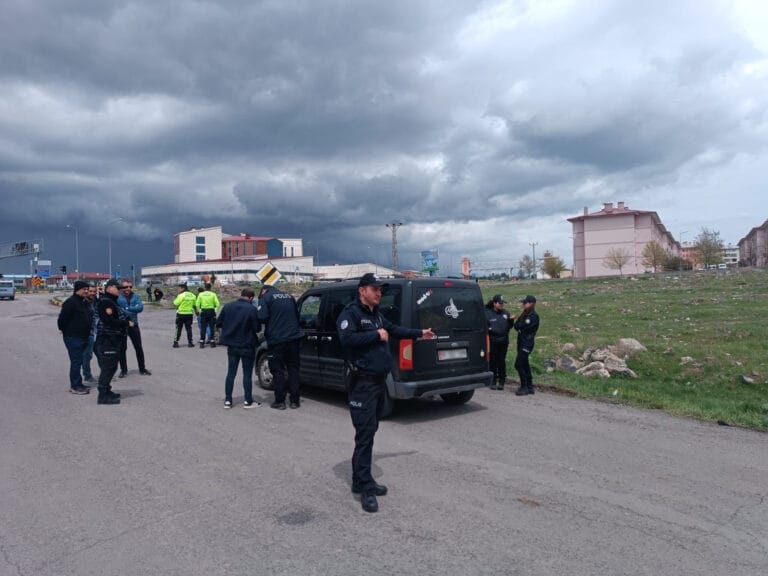 Kars ve ilçelerinde eş zamanlı asayiş uygulaması yapıldı – Birlik Haber Ajansı