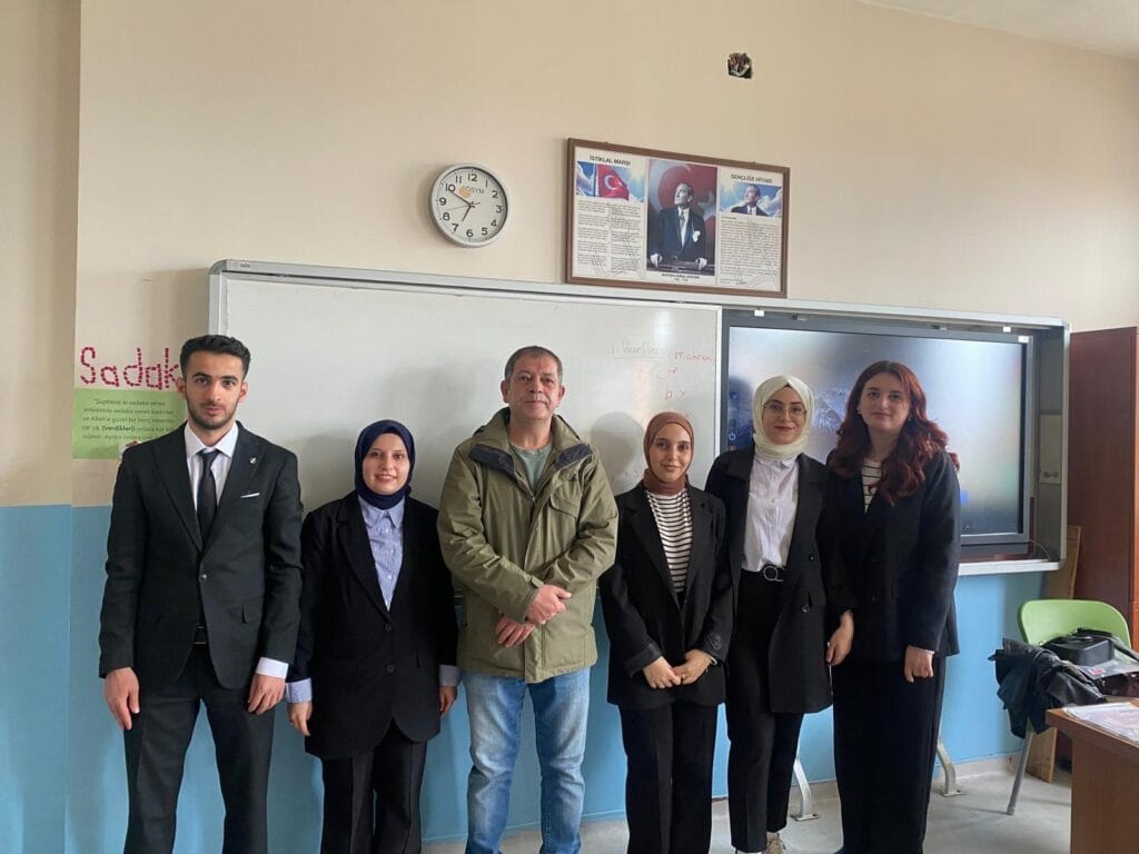 Kars’ta öğretmen adayları anlamlı bir projeye imza attı – Birlik Haber Ajansı