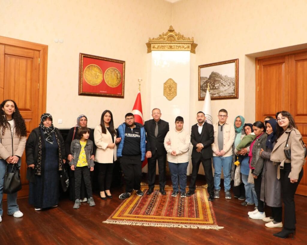 Vali Ziya Polat’tan Engelliler Haftası’nda anlamlı kabul – Birlik Haber Ajansı