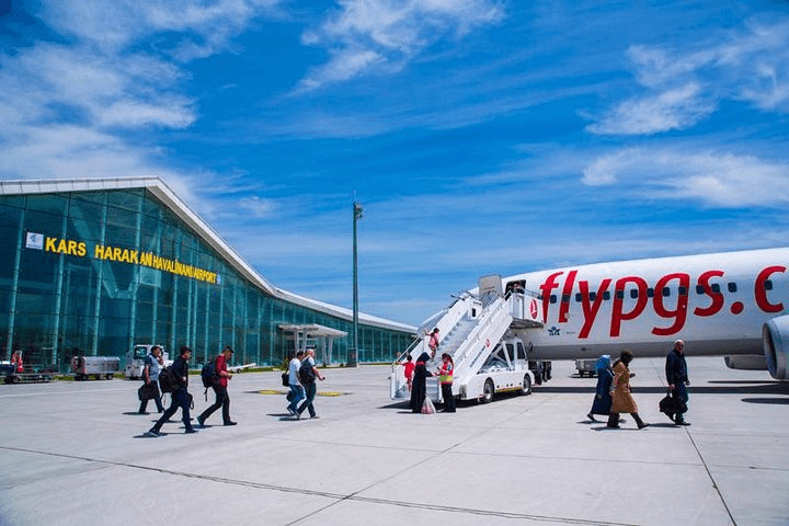 Kars’ta nisan ayında 189 bin 987 kişi uçtu – Birlik Haber Ajansı