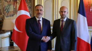 Bakan Fidan ile Fransız mevkidaşı Barrot arasında telefon görüşmesi – Birlik Haber Ajansı