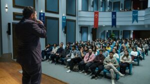 Gençler, hayal kapılarını “Kılavuz Kariyer” ile aralayacak