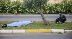 En acı vedalardan biri: Arkadaşının başından ayrılamadı – Birlik Haber Ajansı