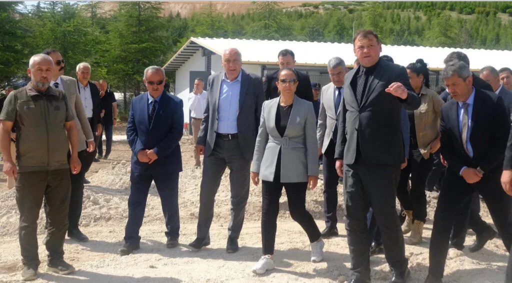 Burdur’da sahipsiz hayvanlar için ortak adım – Birlik Haber Ajansı