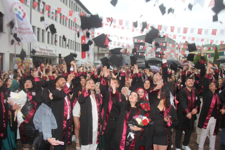 Vakfıkebir MYO’da, 19. dönem mezunlar için tören düzenlendi – Birlik Haber Ajansı
