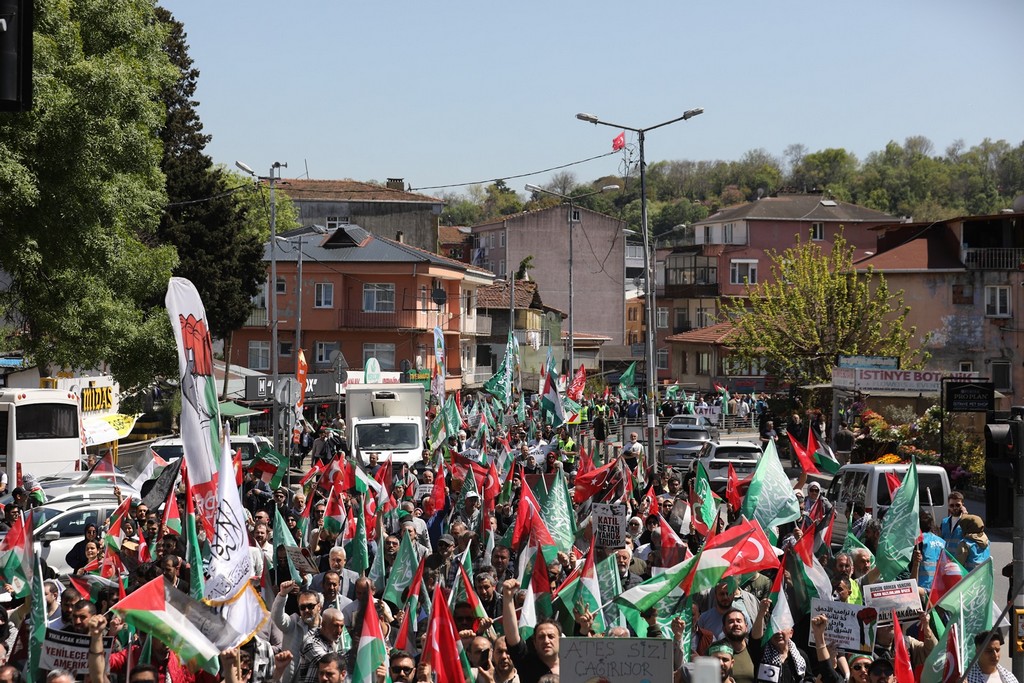İstanbul’da on binler Gazze için ABD konsolosluğuna yürüdü – Birlik Haber Ajansı