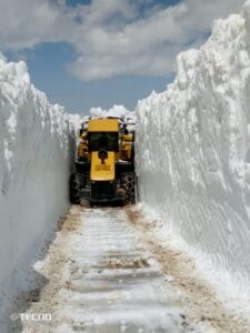 TRABZON BÜYÜKŞEHİR’DEN 3 BİN 200 RAKIMDA KARLA MÜCADELE – Birlik Haber Ajansı