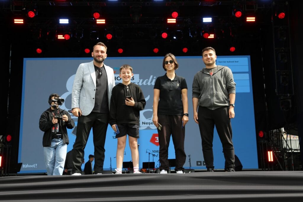 Milli İrade Meydanı’nda bilgiyle şenlik var – Birlik Haber Ajansı