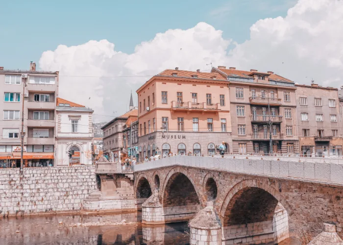 Saraybosna’da tarihin tanığı: Latin Köprüsü – Birlik Haber Ajansı
