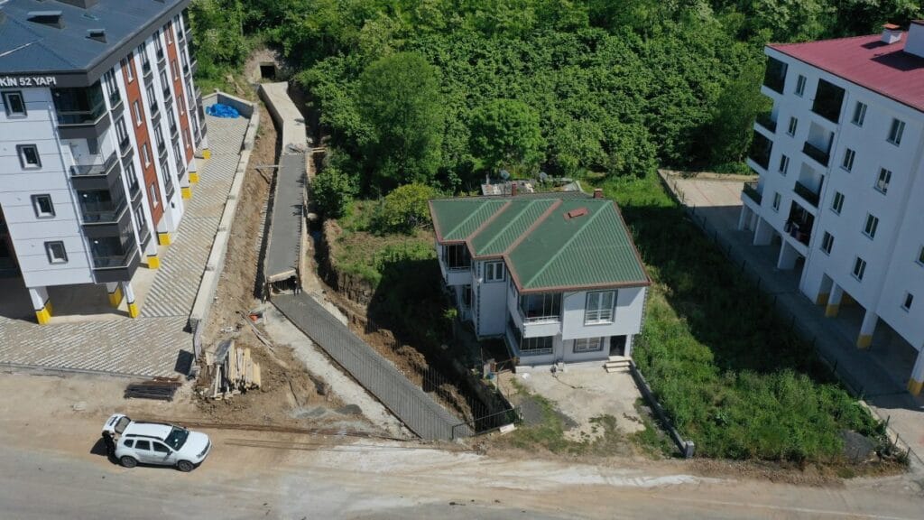 Altınordu'da sağlıklı altyapı çalışmaları sürüyor