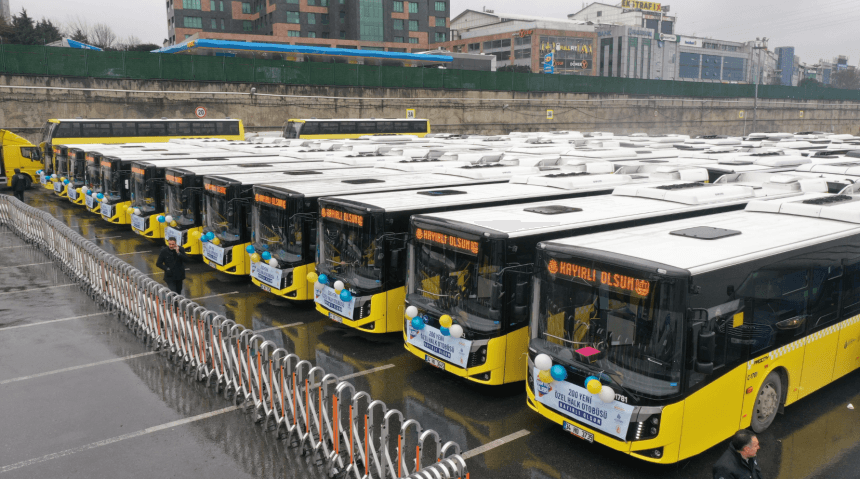 İstanbul’da özel halk otobüsleri kontak kapattı: Duraklarda yoğunluk yaşanıyor – Birlik Haber Ajansı