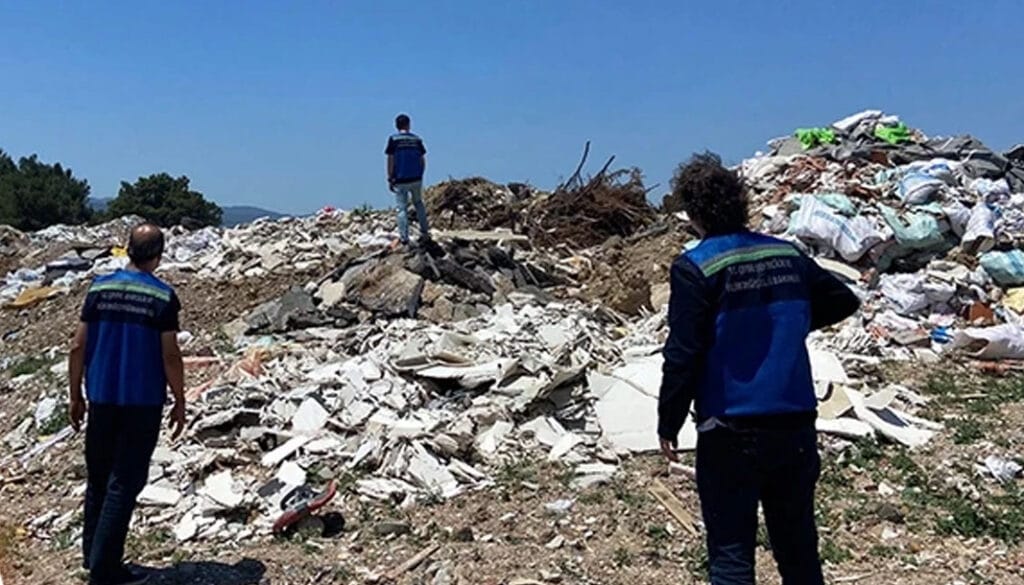 İzmir Gaziemir’de açık alana atığa 1,8 milyar TL ‘çevre’ cezası! – Birlik Haber Ajansı