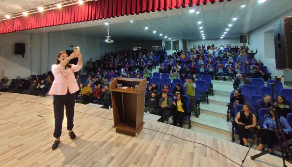 Korkuteli Belediyesi’nden öğrencilere iki oturumluk farkındalık semineri – Birlik Haber Ajansı