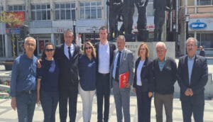 İzzet Akbulut: “Ne hırsızlar ne katiller yolumuzdan alıkoyabilir!” – Birlik Haber Ajansı