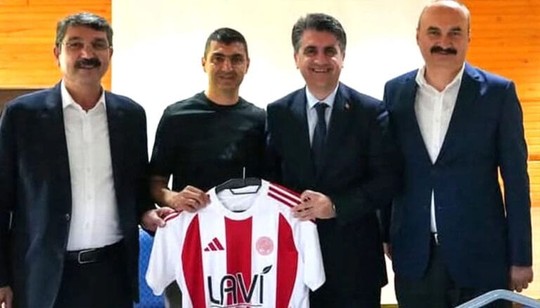 Vali Aydın’a Petrolspor’dan “72” numara jest – Birlik Haber Ajansı