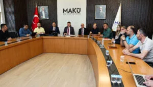 MAKÜ Kariyer Okulu mezunlarını verdi – Birlik Haber Ajansı