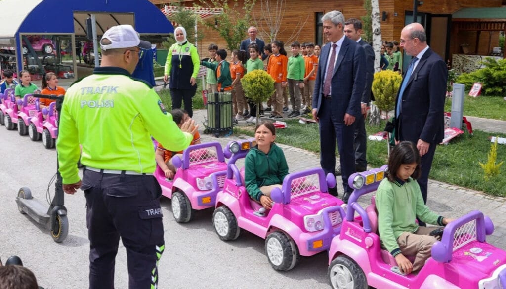 Selçuklu’da Başkan Pekyatırmacı’dan Trafik Eğitim Parkı’na ziyaret – Birlik Haber Ajansı