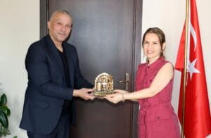 Demir’den Uzun Mehmet Göğüs ve Meslek Hastalıkları Hastanesi başhekimine ziyaret – Birlik Haber Ajansı