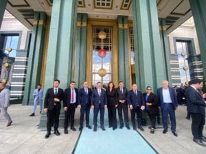 TİMBİR ve BHA heyeti, 10. Anadolu Medya Ödülleri Töreni için Külliye’de – Birlik Haber Ajansı