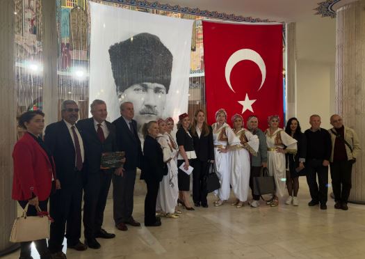 3 Mayıs Türkçülük Günü ve ‘Tarihin Huzurunda Biz Türkler’ yağlı boya resim sergisi programı – Birlik Haber Ajansı