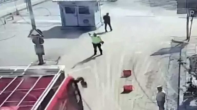 Bakan Tunç’tan CHP otobüs şoförüyle ilgili açıklama: “Amaç emek değil, provokasyon” – Birlik Haber Ajansı