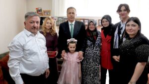 Bakan Yerlikaya’dan Şehit Teğmen Fikret Dinçer’in ailesine bayram ziyareti – Birlik Haber Ajansı