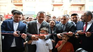 Ağıralioğlu Yalova’da esnafla buluştu, il binasının açılışını gerçekleştirdi – Birlik Haber Ajansı