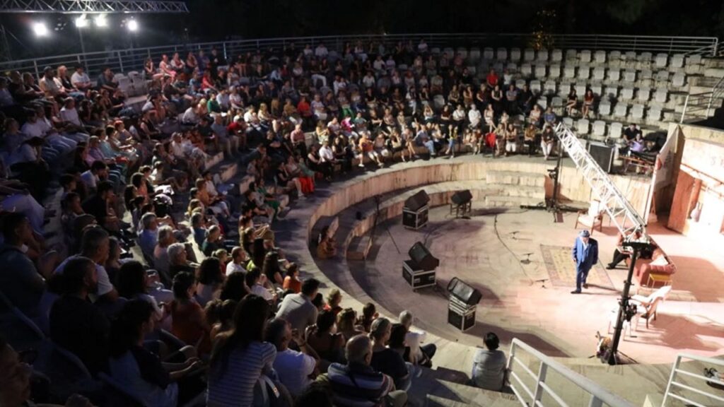 İzmir Efes Amfi Tiyatro,’ta sanat ve dayanışma – Birlik Haber Ajansı