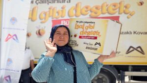 Mersin’de arıcılara “Bal Gibi” destek