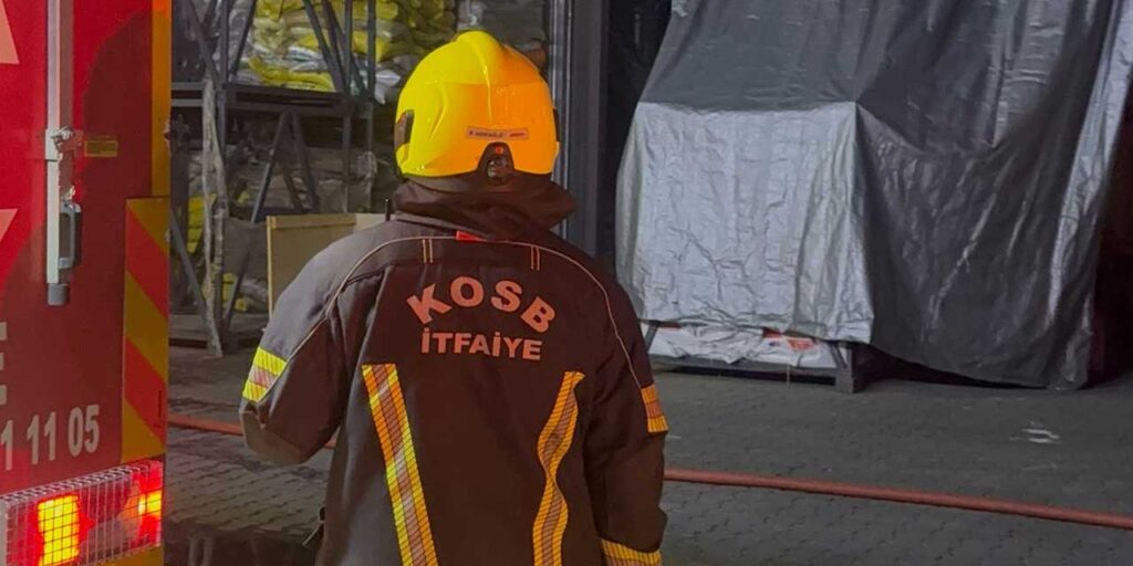 Kayseri OSB’de silo yangını korkuttu: Alevler 1,5 saatte kontrol altına alındı – Birlik Haber Ajansı