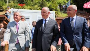 Akçakoca Ceneviz Kale Plajı’na Mavi Bayrak çekildi – Birlik Haber Ajansı