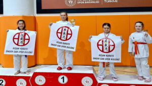 Edirne İl Karate Şampiyonası’nda 16 madalya ile büyük başarı!