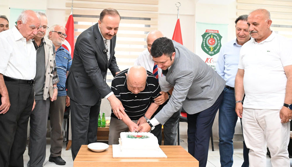 Vali Abdullah Erin, Babalar Günü sebebiyle Şehit babalarıyla buluştu – Birlik Haber Ajansı