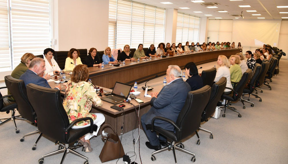 Girişimci kadınlar Isparta'da geleceği konuştu