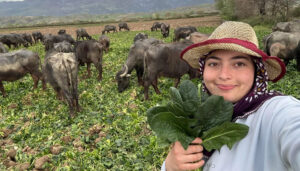 Mandalarla dostluk hikayesi… Melike Çakır’ın ilham veren yolculuğu – Birlik Haber Ajansı