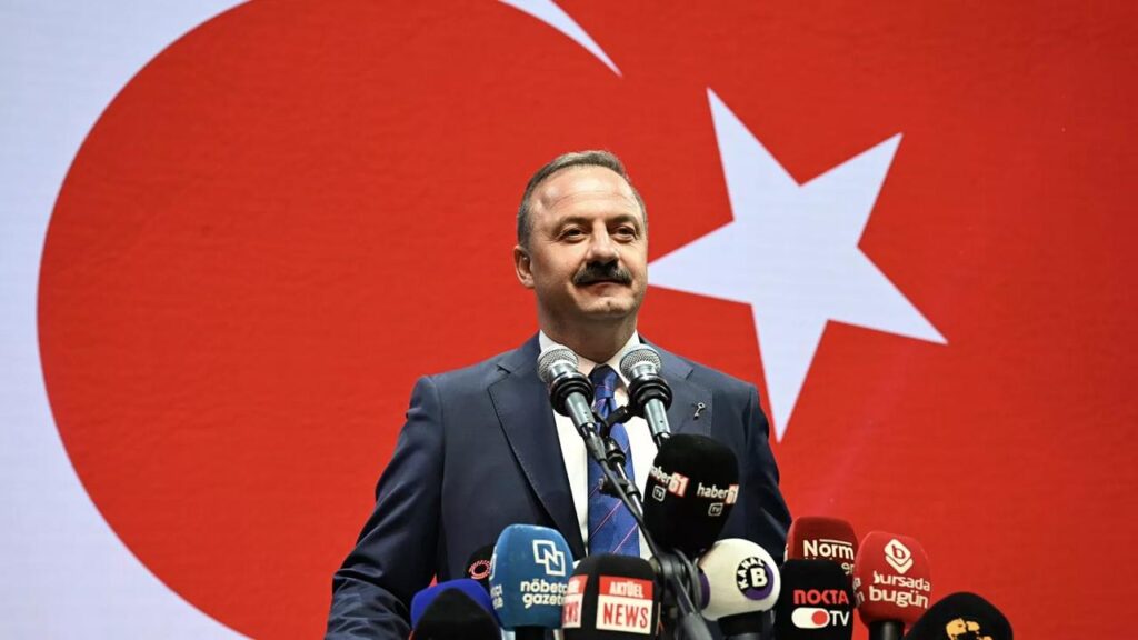Ağıralioğlu’ndan önemli açıklama: “Dünya 3. Cihan Harbi gibi sıkışıyor – Birlik Haber Ajansı
