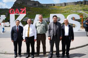 Dünya Bankası ve TEPAV Heyeti, Kars’ta turizm potansiyelini yerinde inceledi – Birlik Haber Ajansı