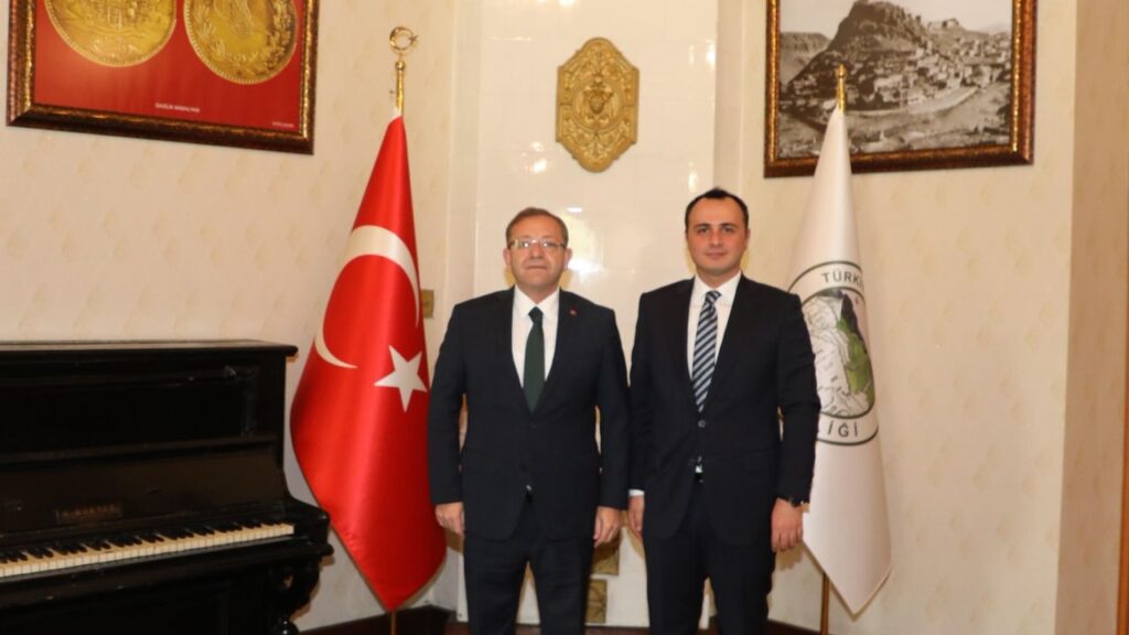 Vali Ziya Polat’tan Susuz Kaymakamı Halis Hacıismailoğlu’na veda – Birlik Haber Ajansı