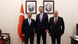 Enerji ve Tabii Kaynaklar Bakanı Alparslan Bayraktar’a Kars Milletvekili Çalkın ve İl Başkanı Sancar’dan ziyaret – Birlik Haber Ajansı
