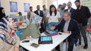 Vali Ziya Polat, Akıl ve Zeka Oyunları Kursu’nu ziyaret etti – Birlik Haber Ajansı