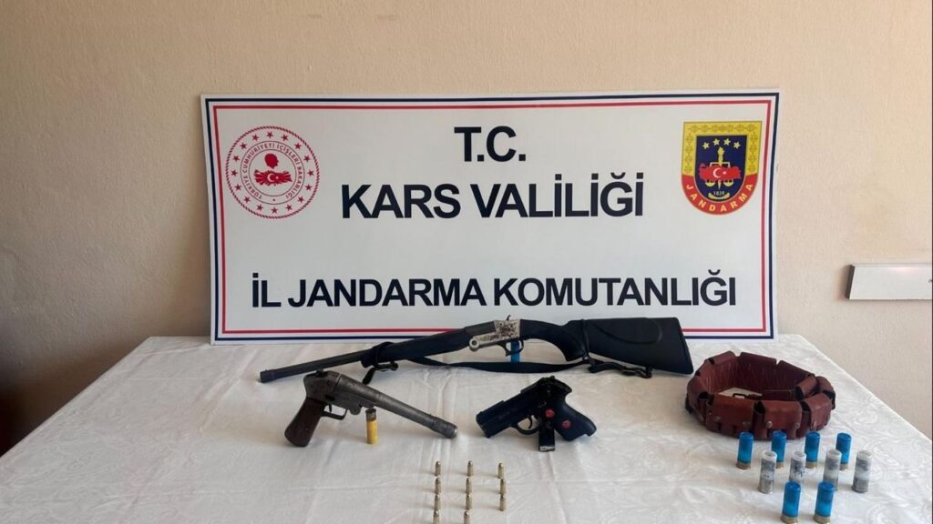 Kars’ta yasadışı silah operasyonu: 4 şüpheliye adli işlem ve para cezası – Birlik Haber Ajansı