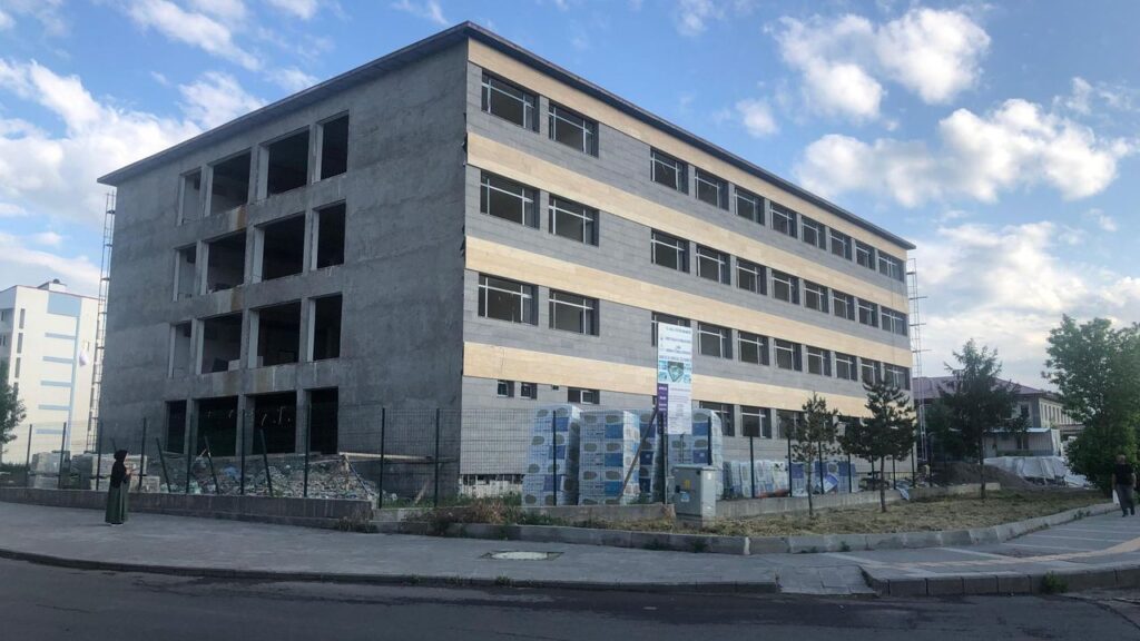 TOBB’un “81 İle 81 Okul” projesi kapsamında Kars’ta 24 derslikli okul inşaatı sürüyor – Birlik Haber Ajansı