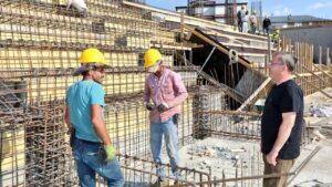 Kars Valisi Ziya Polat, Kapalı Spor Salonu inşaatında incelemelerde bulundu – Birlik Haber Ajansı