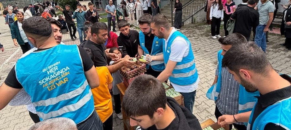 AK Parti Gençlik Kolları’ndan LGS’ye giren öğrencilere moral – Birlik Haber Ajansı